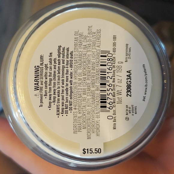 White Barn Lavender Vanilla Candle - Picture 4 of 4